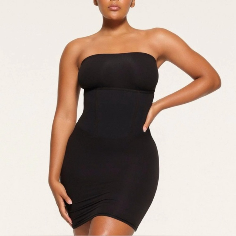 skims corset tube dress